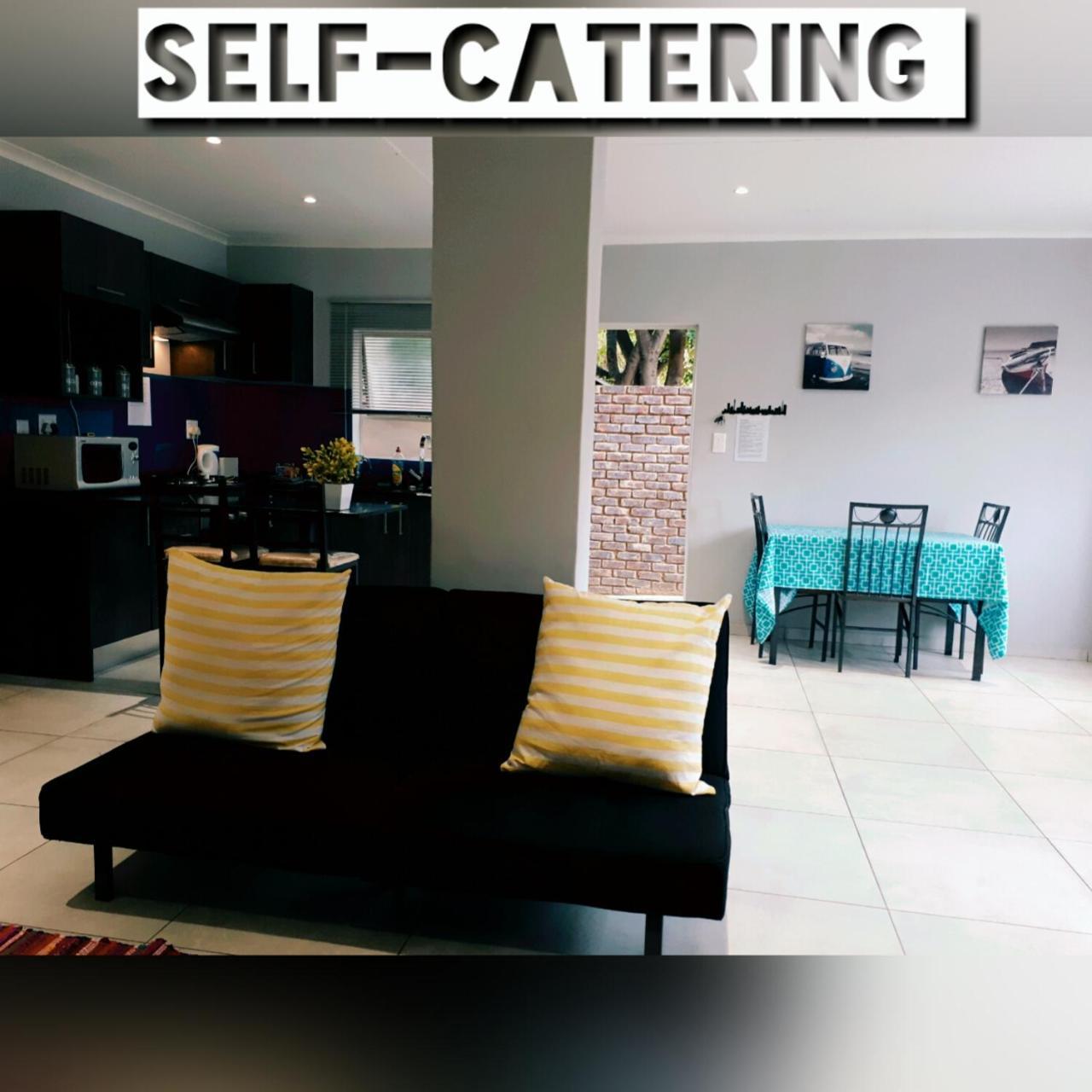 Midrand Guesthouse - Tasa Exteriör bild