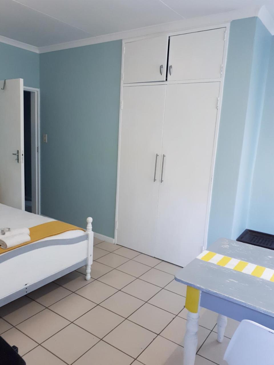 Midrand Guesthouse - Tasa Exteriör bild